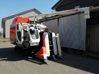 クボタ　コンバイン　AR218